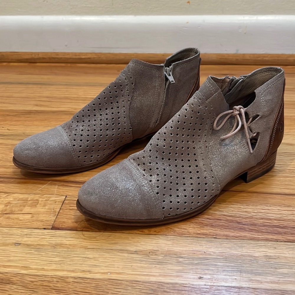 Sparkly Casta Tan Mules - Leather Detail, Size 8